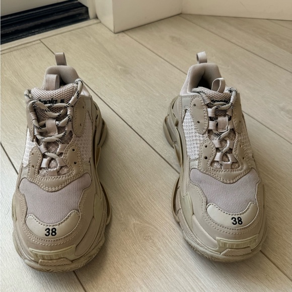 Balenciaga Triple S Sneaker - Picture 11 of 13